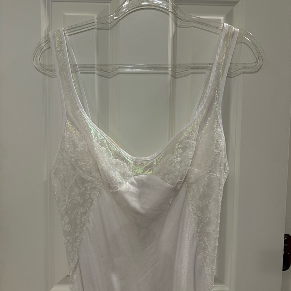 Victoria Secret Gold Label Collection Vintage White Iridescent Slip Dress size M - Picture 2 of 9
